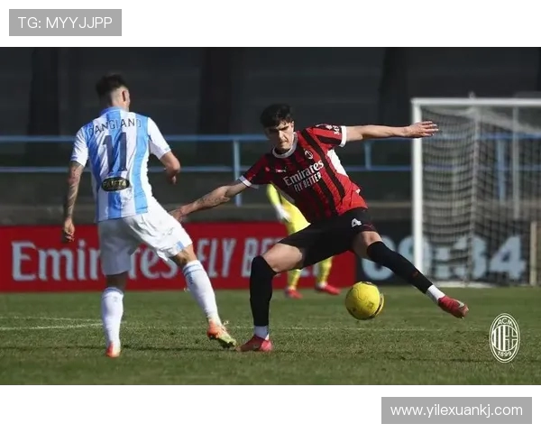 巴尔泰萨吉重返训练场与米兰队友共同备战新赛季